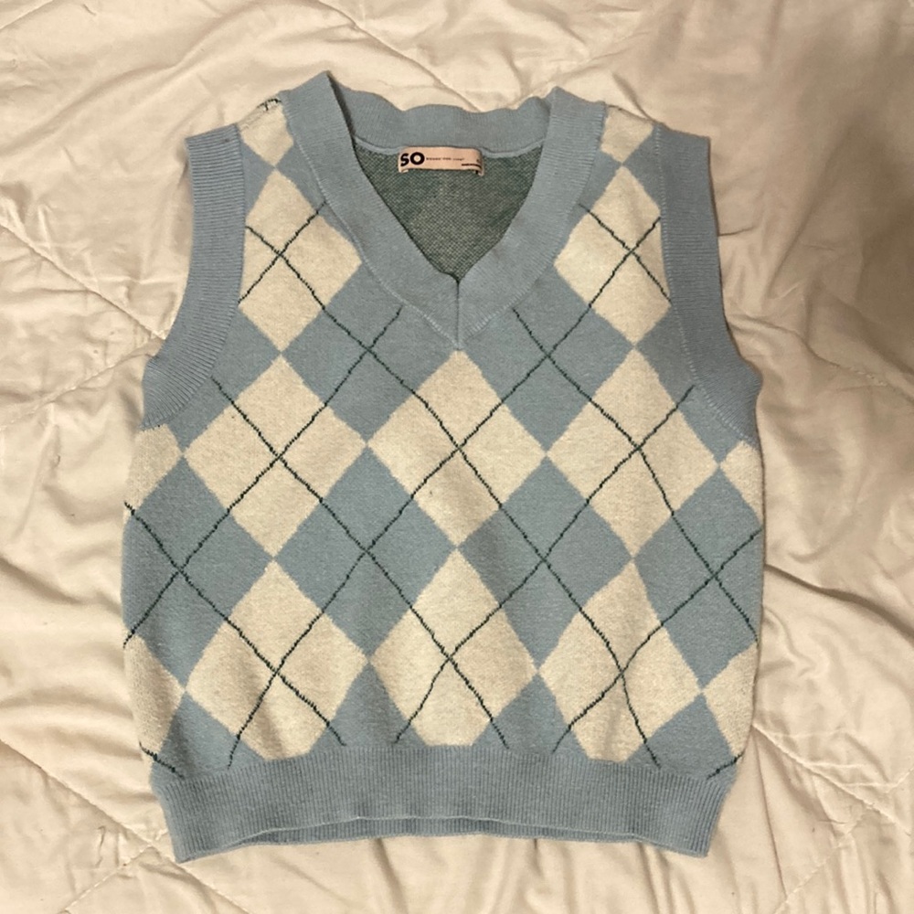 Sweater vest